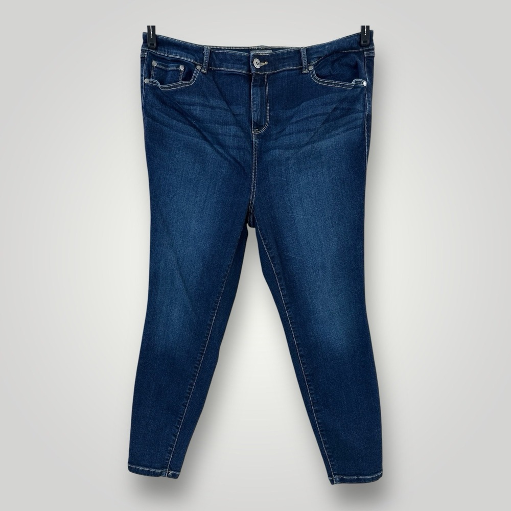 TORRID Super Soft MidFit Skinny Jeans Womans Size 20 SHORT Dark Wash Pants Blue
